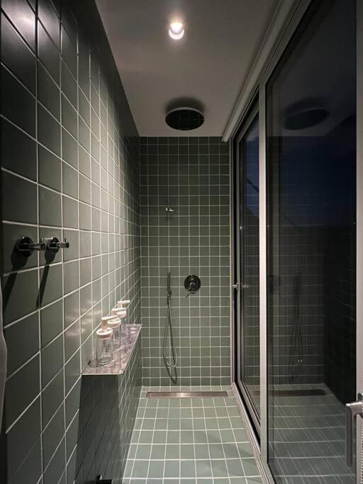 Penthouse With Private Rooftop And Hot Tub * Athens
